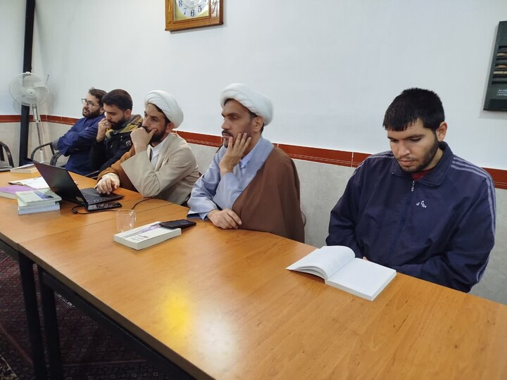 تصاویر / کلاس های طرح ولایت در مدرسه علمیه علوی هیدج