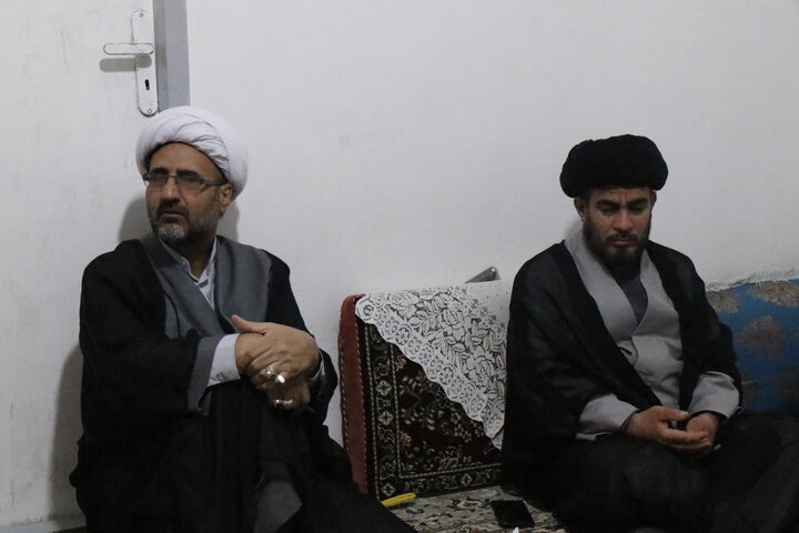 دیدار حجت‌الاسلام عباس رضایی معاون تبلیغ استان کرمان با حجت‌الاسلام رفیعی‌نسب مبلغ طرح هجرت روستای ابارق شهرستان بم.