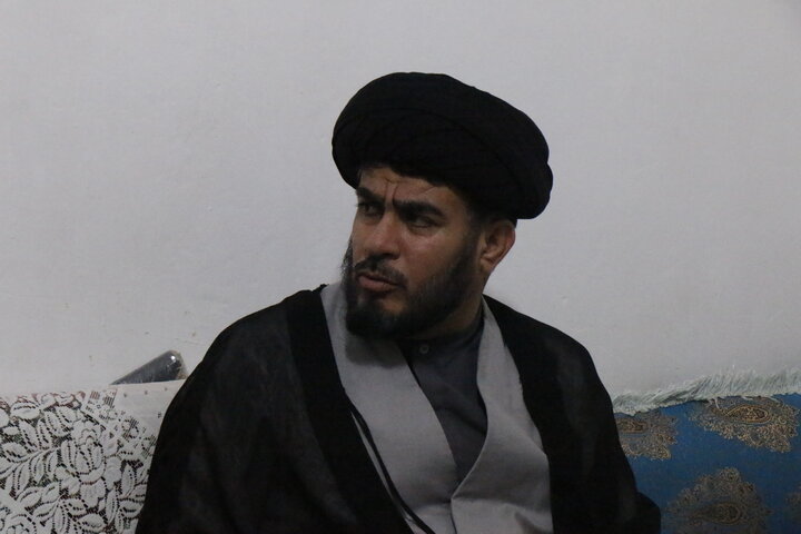 دیدار حجت‌الاسلام عباس رضایی معاون تبلیغ استان کرمان با حجت‌الاسلام رفیعی‌نسب مبلغ طرح هجرت روستای ابارق شهرستان بم.