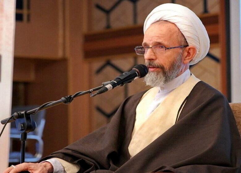 ملک اور اسلامی نظام کا دفاع واجب اور افضل عبادات میں سے ہے / مسلح افواج کی حمایت پر تاکید