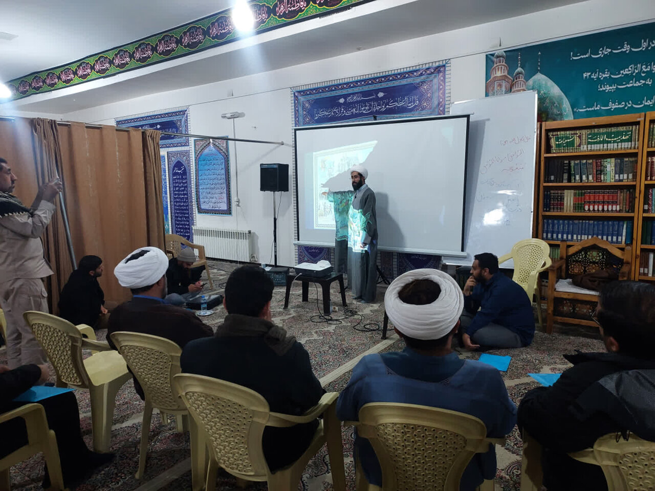 تصاویر/ توانمندسازی ۶۰ طلبه استان کرمان در پرده‌خوانی مکتب شهید سلیمانی