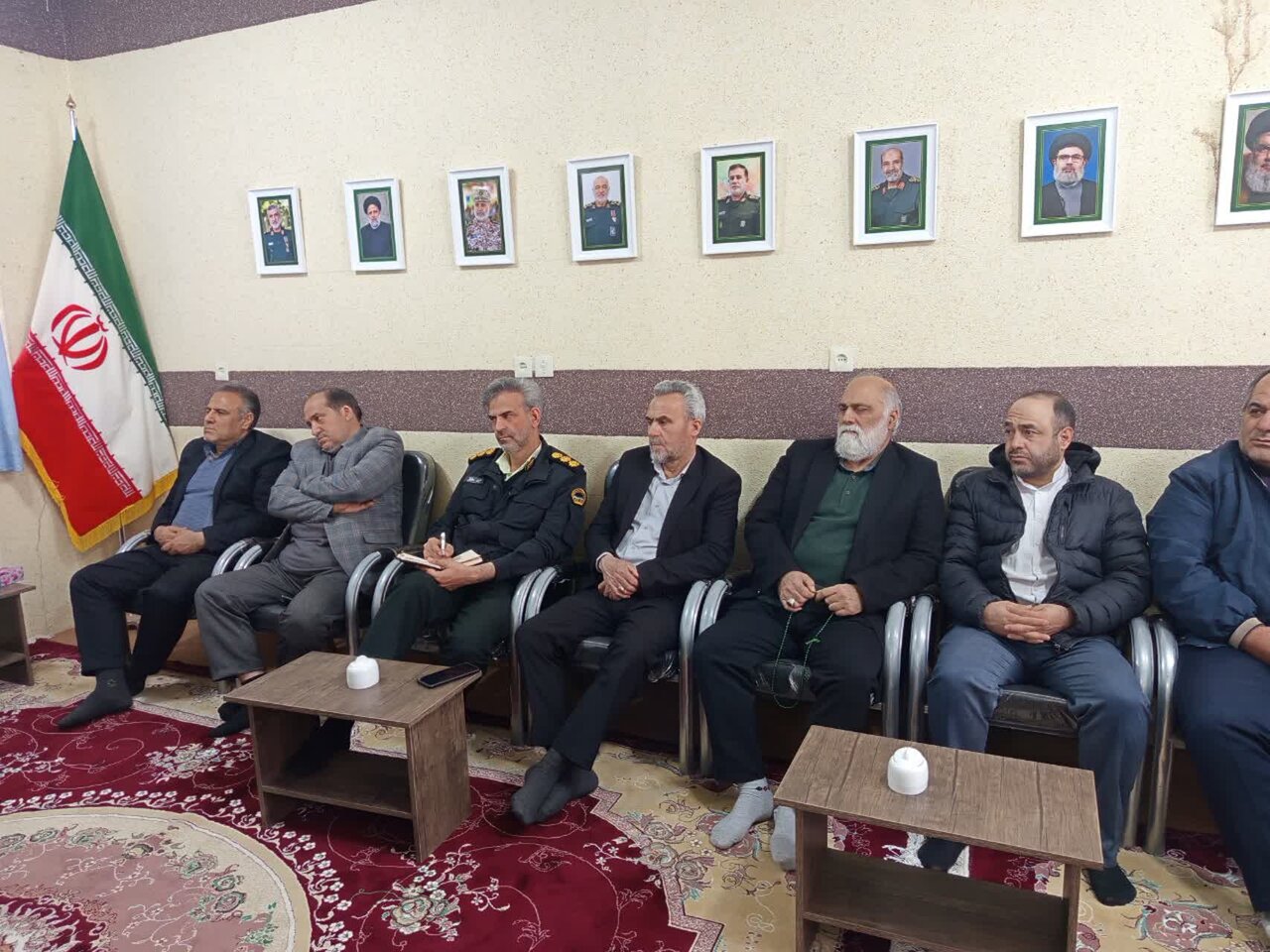 نشست برنامهریزی روز ۹ دی در نطنز با حضور امام جمعه و مسئولان شهرستان برگزار شد+عکس