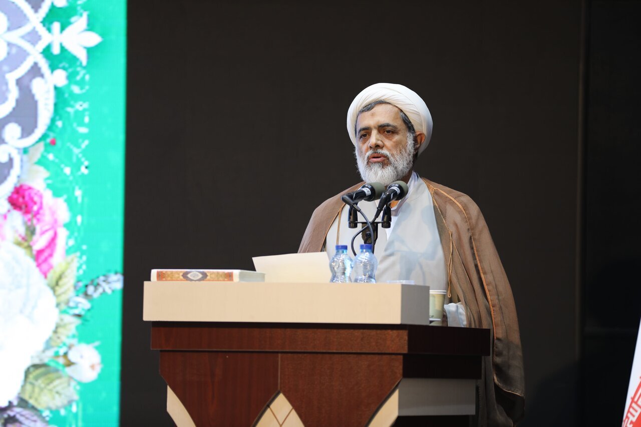 Dole ne Ɗalibin Addini ya Kula da "Hakikanin Dalibta" a Cikin Ayyukan Jama'a