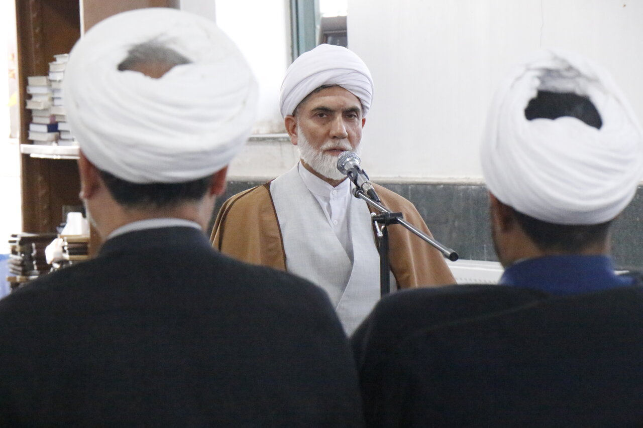 نشست مبلغان طرح امین و آیین تودیع و معارفه معاون تبلیغ شهرستان بم با حضور معاون تبلیغ استان کرمان.