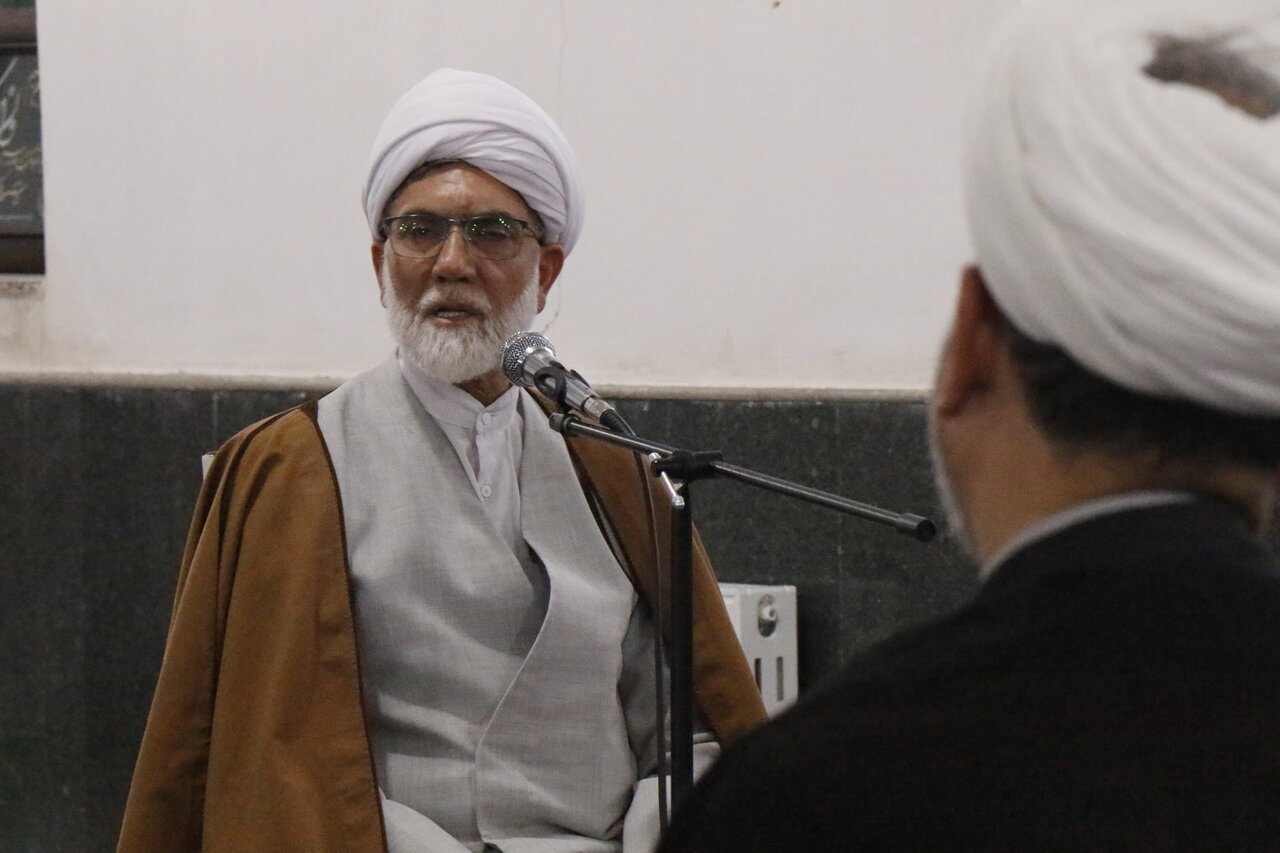 نشست مبلغان طرح امین و آیین تودیع و معارفه معاون تبلیغ شهرستان بم با حضور معاون تبلیغ استان کرمان.