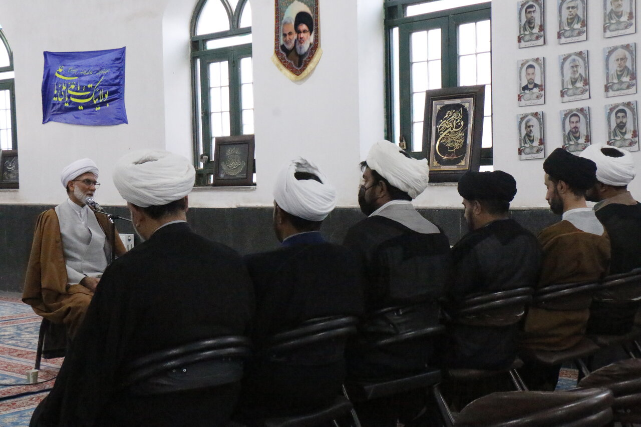 نشست مبلغان طرح امین و آیین تودیع و معارفه معاون تبلیغ شهرستان بم با حضور معاون تبلیغ استان کرمان.