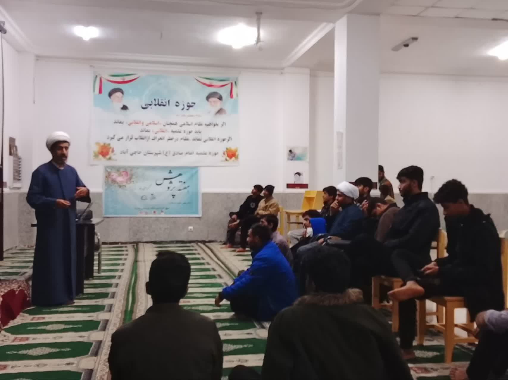 برگزاری بیش از ۱۹۱ برنامه علمی در مدارس علمیه هرمزگان هم‌زمان با هفته پژوهش