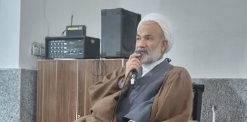 اعتکاف موجب تقویت روحیه جمعی و گسترش فرهنگ معنویت در جامعه می شود