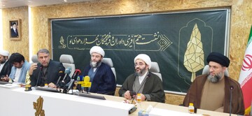 تصاویر/ نشست هم آفرینی داوران و فرهیختگان مهرواره هوای نو