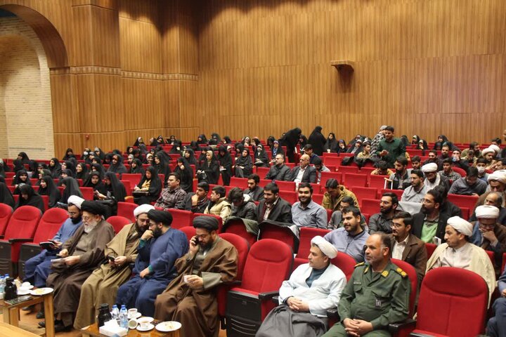 تصاویر/  گردهمایی متولیان و مربیان اعتکاف های دانش آموزی یزد