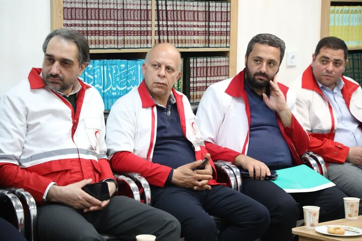 تصاویر/ دیدار رئیس جمعیت هلال‌احمر جمهوری اسلامی ایران با نماینده ولی‌فقیه در استان سمنان