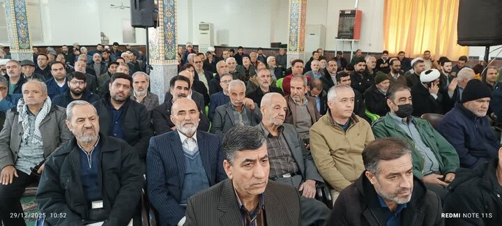 تصاویر/مراسم بزرگداشت روز بصیرت و بیداری در ساوه