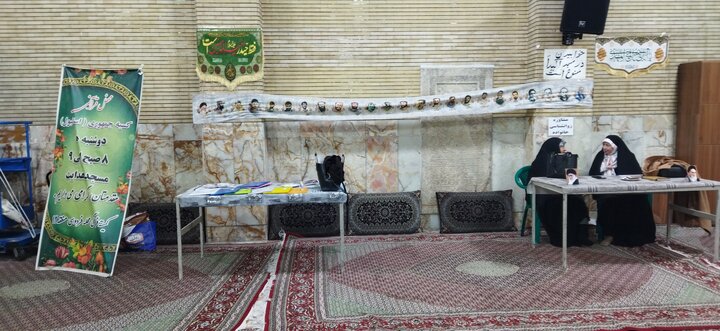 تصاویر/ میز خدمت «مسجد تراز اسلامی» در مسجد هدایت