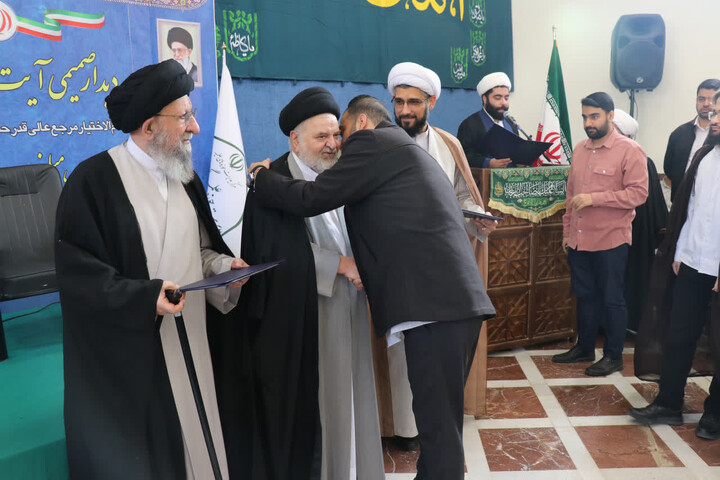 دیدار مبلغین غرب استان گلستان با نماینده آیت الله العظمی سیستانی
