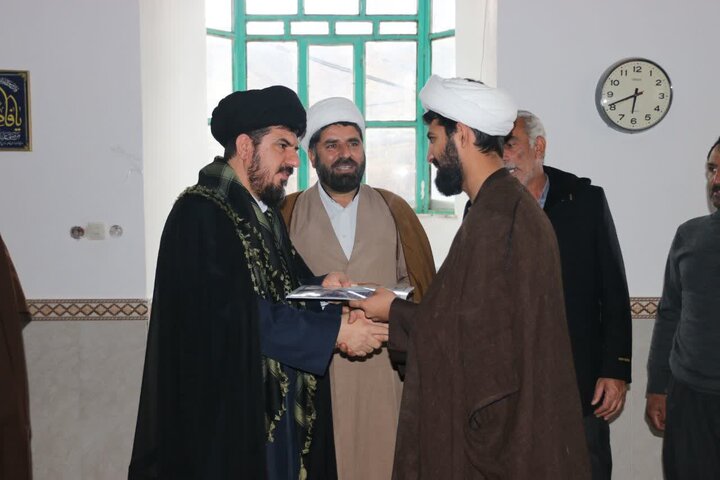 تصاویر/انتصاب امام جماعت مسجد روستای مامن کامیاران