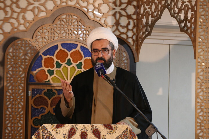 تصاویر / رونمایی از هفت اثر قرآنی در دارالقرآن الکریم اصفهان