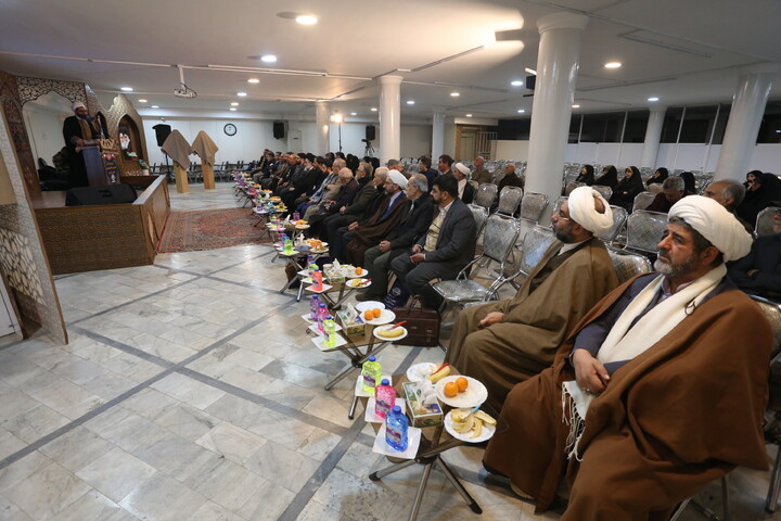 تصاویر / رونمایی از هفت اثر قرآنی در دارالقرآن الکریم اصفهان