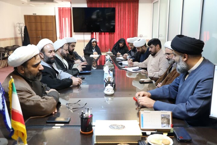 تصاویر/ تشکیل اولین هیئت اندیشه ورز تبلیغ