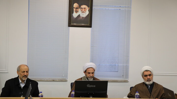 تصاویر / نشست تخصصی گفتمان مقاومت در آموزه‌های حضرت علی(ع) با تأکید بر آرای استاد علامه مصباح یزدی در تبریز