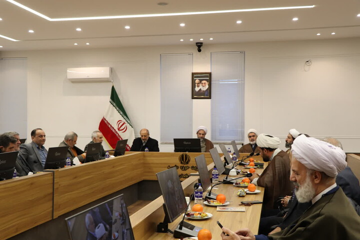 تصاویر / نشست تخصصی گفتمان مقاومت در آموزه‌های حضرت علی(ع) با تأکید بر آرای استاد علامه مصباح یزدی در تبریز