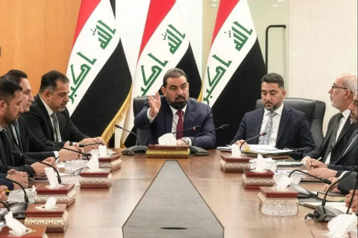 البرلمان العراقي الجديد ينتخب هيبت الحلبوسي رئيسا له