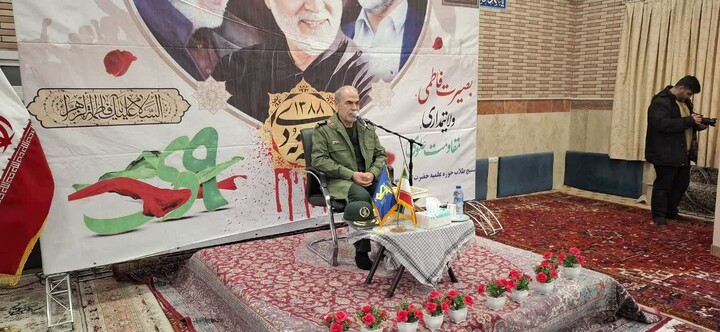 تصاویر / همایش بصیرتی در مدرسه علمیه حضرت امیرالمومنین (ع) تبریز