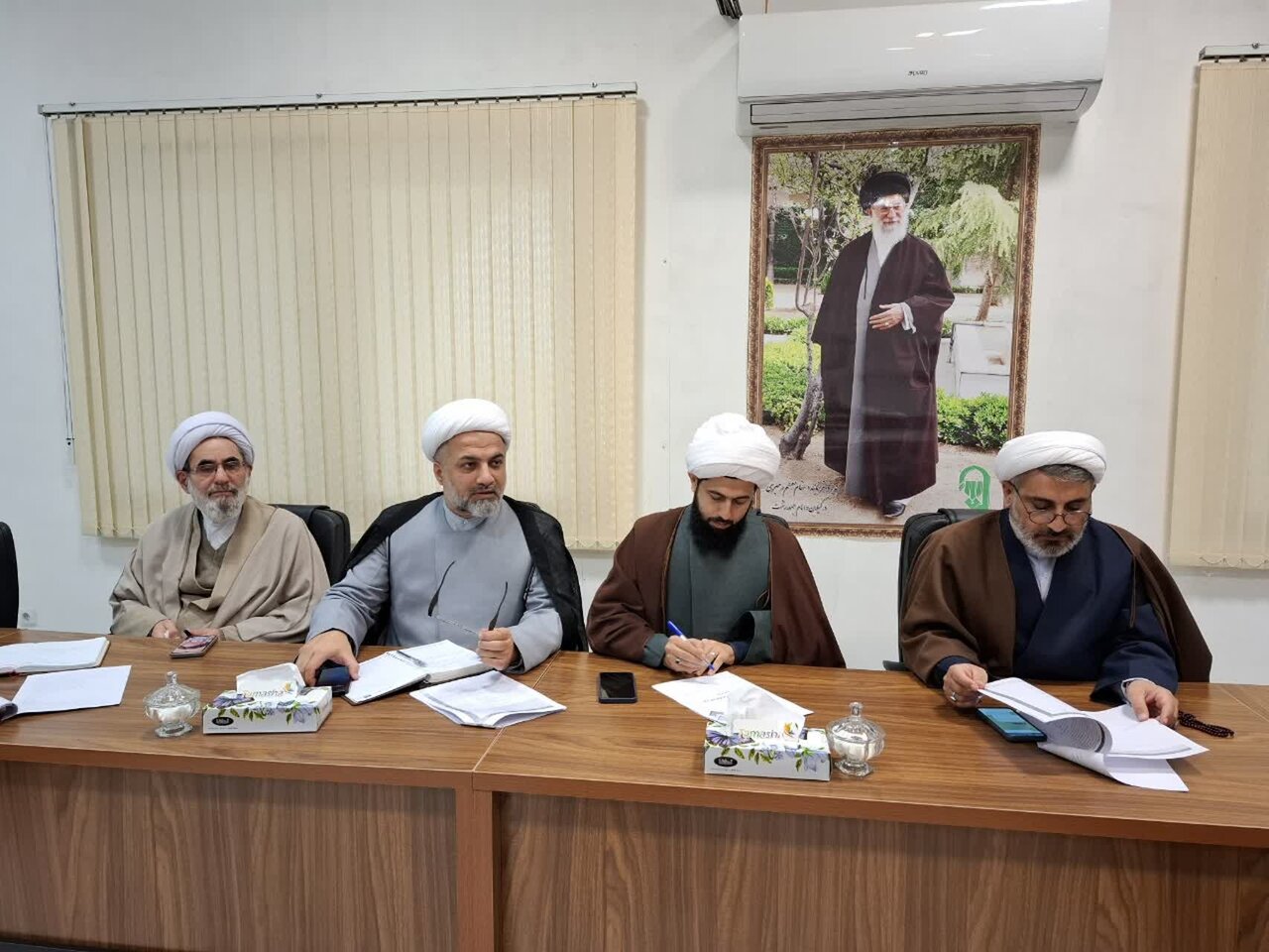 هم‌افزایی نهادهای حوزوی گیلان برای مقابله با جنگ نرم دشمن+عکس