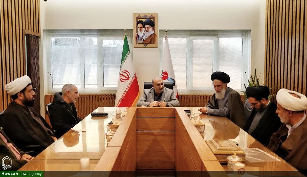 دیدار اعضای مجمع طلاب شاهد و ایثارگر حوزه اصفهان با مدیرکل بنیاد شهید استان 