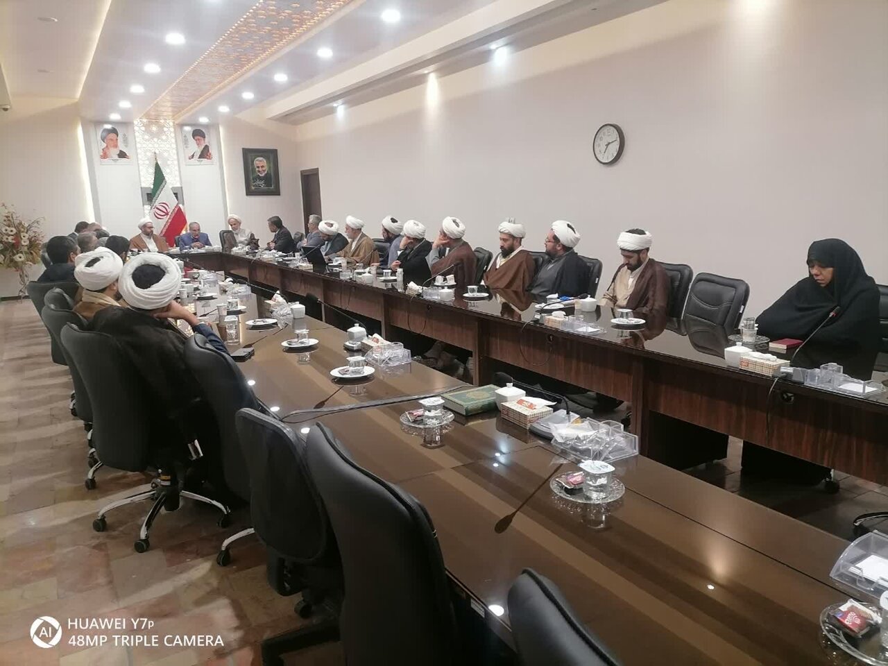 نخستین جلسه شورای مرکزی تشکل بسیج اساتید حوزه و دانشگاه‌های استان کرمان برگزار شد.