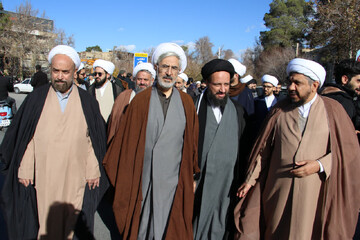 تصاویر / تجمع و راهپیمایی طلاب و روحانیون حوزه علمیه اصفهان  در یوم الله نهم دی ۱۴۰۴