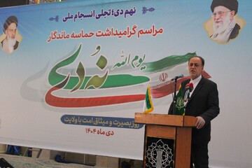 تکلیف اصلی جبهه انقلاب معرفی اسلام ناب به دنیا است/ جنگ امروز، اقتصادی و تبلیغاتی است