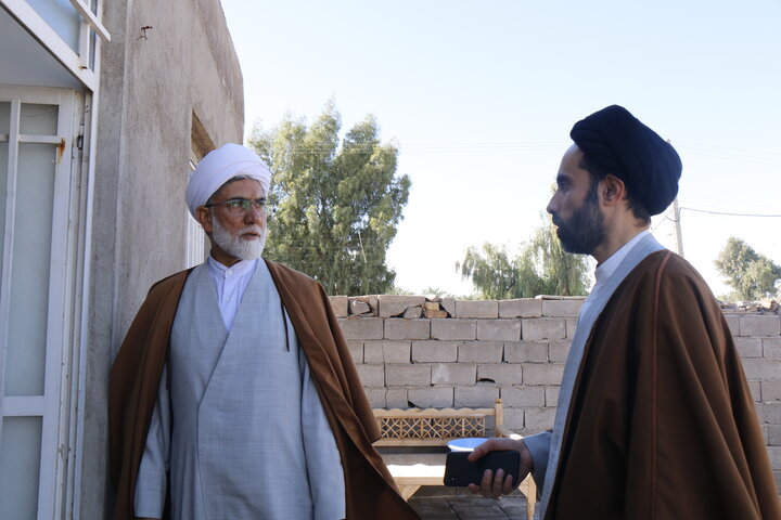 دیدار معاون تبلیغ حوزه علمیه استان کرمان با مبلغ طرح هجرت در شهرستان نرماشیر