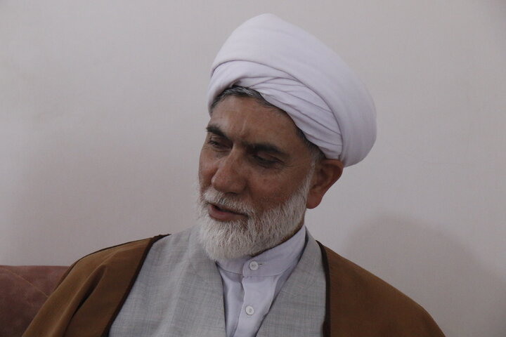 دیدار معاون تبلیغ حوزه علمیه استان کرمان با مبلغ طرح هجرت در شهرستان نرماشیر