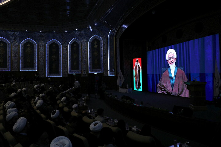 تصاویر/  آیین اختتامیه دهمین جشنواره «هنر آسمانی»