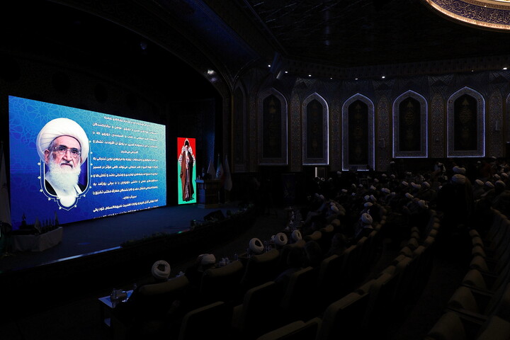 تصاویر/  آیین اختتامیه دهمین جشنواره «هنر آسمانی»