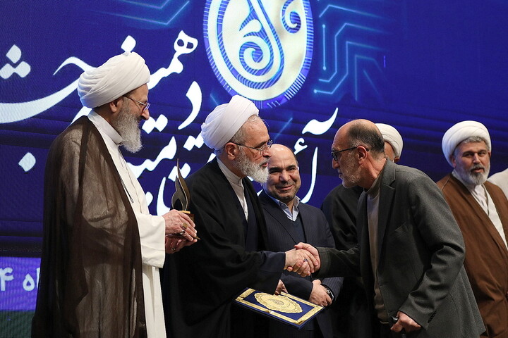 تصاویر/  آیین اختتامیه دهمین جشنواره «هنر آسمانی»