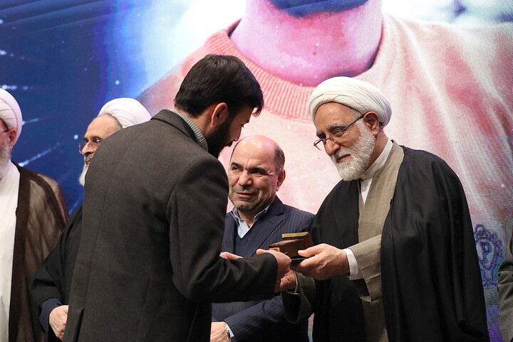 تصاویر/  آیین اختتامیه دهمین جشنواره «هنر آسمانی»