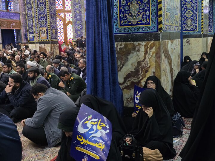 تجدید میثاق با ولایت در یوم‌الله ۹ دی؛ حضور مدیر و کارکنان حوزه علمیه خواهران استان یزد در مراسم روز بصیرت