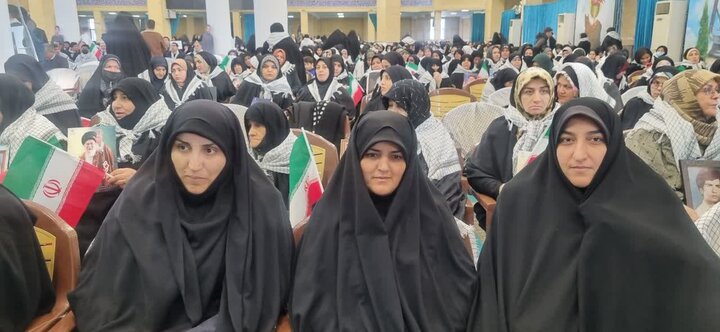 تصاویر/ مراسم گرامیداشت حماسه یوم الله ۹ دی و اجلاسیه بزرگداشت ۳۱۰۰ شهید شهرستان ارومیه