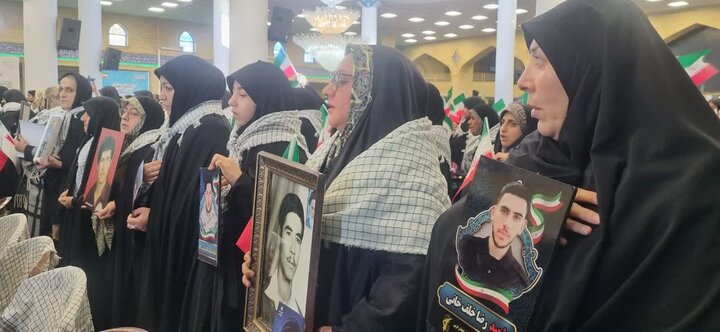 تصاویر/ مراسم گرامیداشت حماسه یوم الله ۹ دی و اجلاسیه بزرگداشت ۳۱۰۰ شهید شهرستان ارومیه