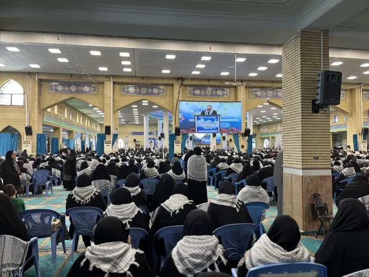 تصاویر/ مراسم گرامیداشت حماسه یوم الله ۹ دی و اجلاسیه بزرگداشت ۳۱۰۰ شهید شهرستان ارومیه