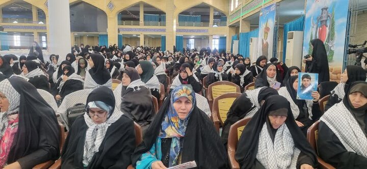 تصاویر/ مراسم گرامیداشت حماسه یوم الله ۹ دی و اجلاسیه بزرگداشت ۳۱۰۰ شهید شهرستان ارومیه