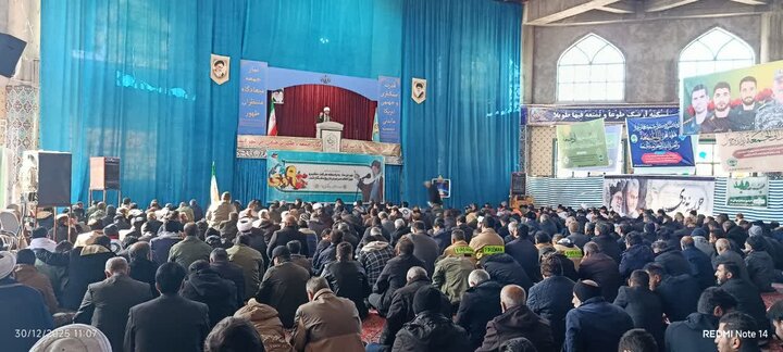 تصاویر/حضور مردم دلفان در مراسم یوم الله ۹ دی