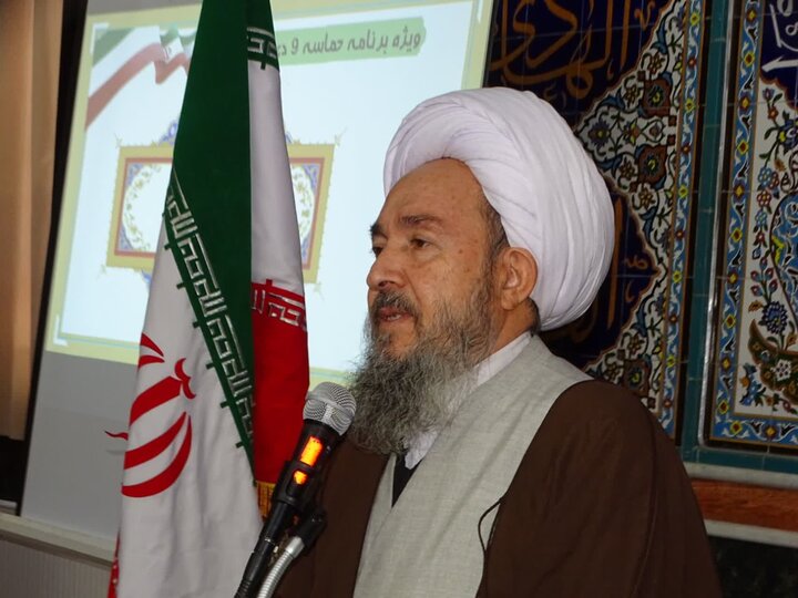 تصاویر/ مراسم گرامیداشت یوم الله ۹ دی در شهرستان چهاربرج