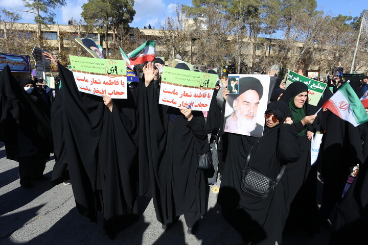 تصاویر / اجتماع مردم اصفهان در یوم الله حماسی نهم دی ماه 1404