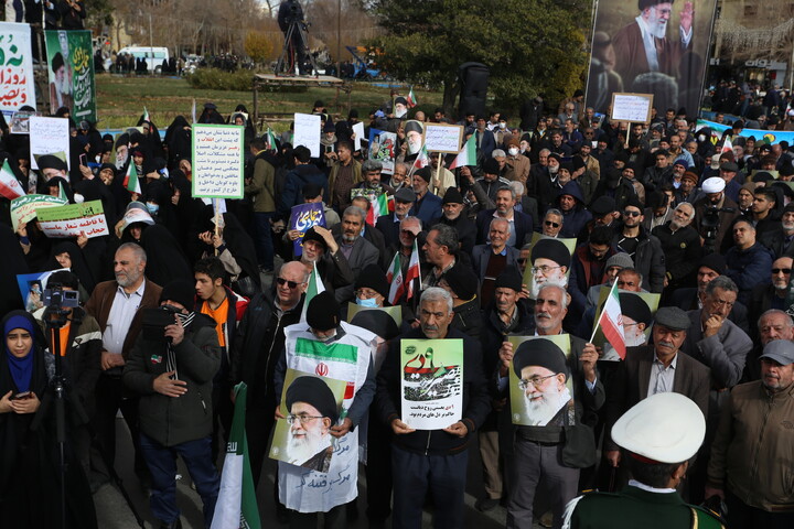 تصاویر / اجتماع مردم اصفهان در یوم الله حماسی نهم دی ماه 1404