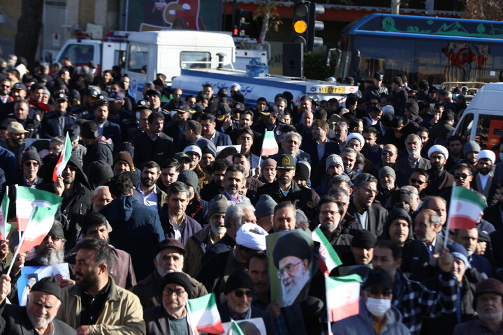 تصاویر / اجتماع مردم اصفهان در یوم الله حماسی نهم دی ماه 1404