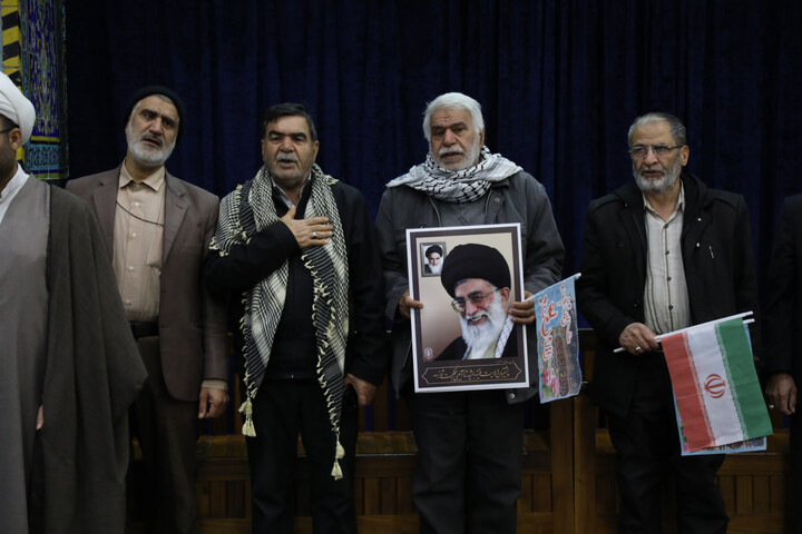 تصاویر/ تجدید میثاق حوزویان و مردم بصیر یزد با ولایت در یوم الله ٩ دی ١۴٠۴