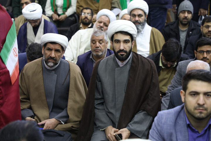 تصاویر/ تجدید میثاق حوزویان و مردم بصیر یزد با ولایت در یوم الله ٩ دی ١۴٠۴