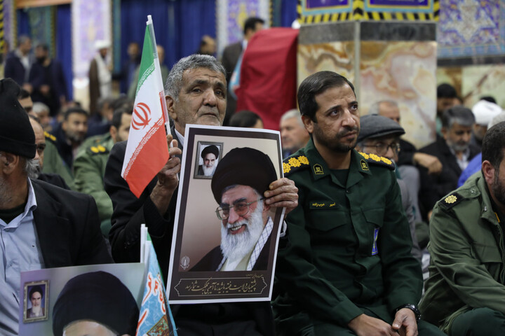 تصاویر/ تجدید میثاق حوزویان و مردم بصیر یزد با ولایت در یوم الله ٩ دی ١۴٠۴